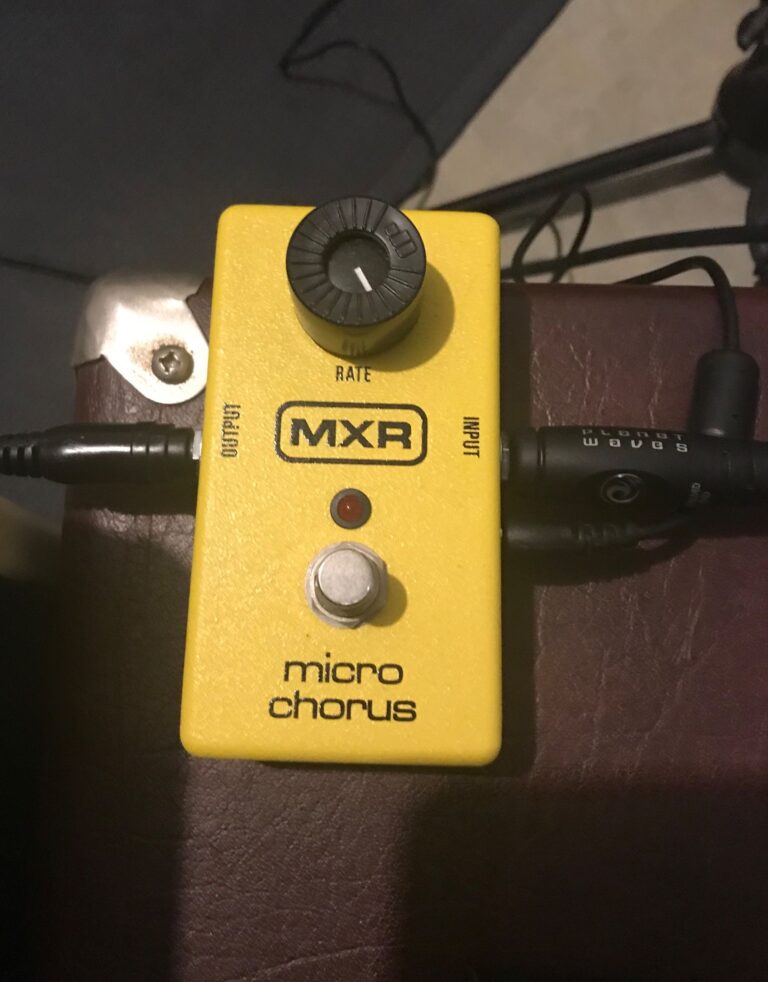 The MXR micro chorus sounds great for that chewy chorus tone!